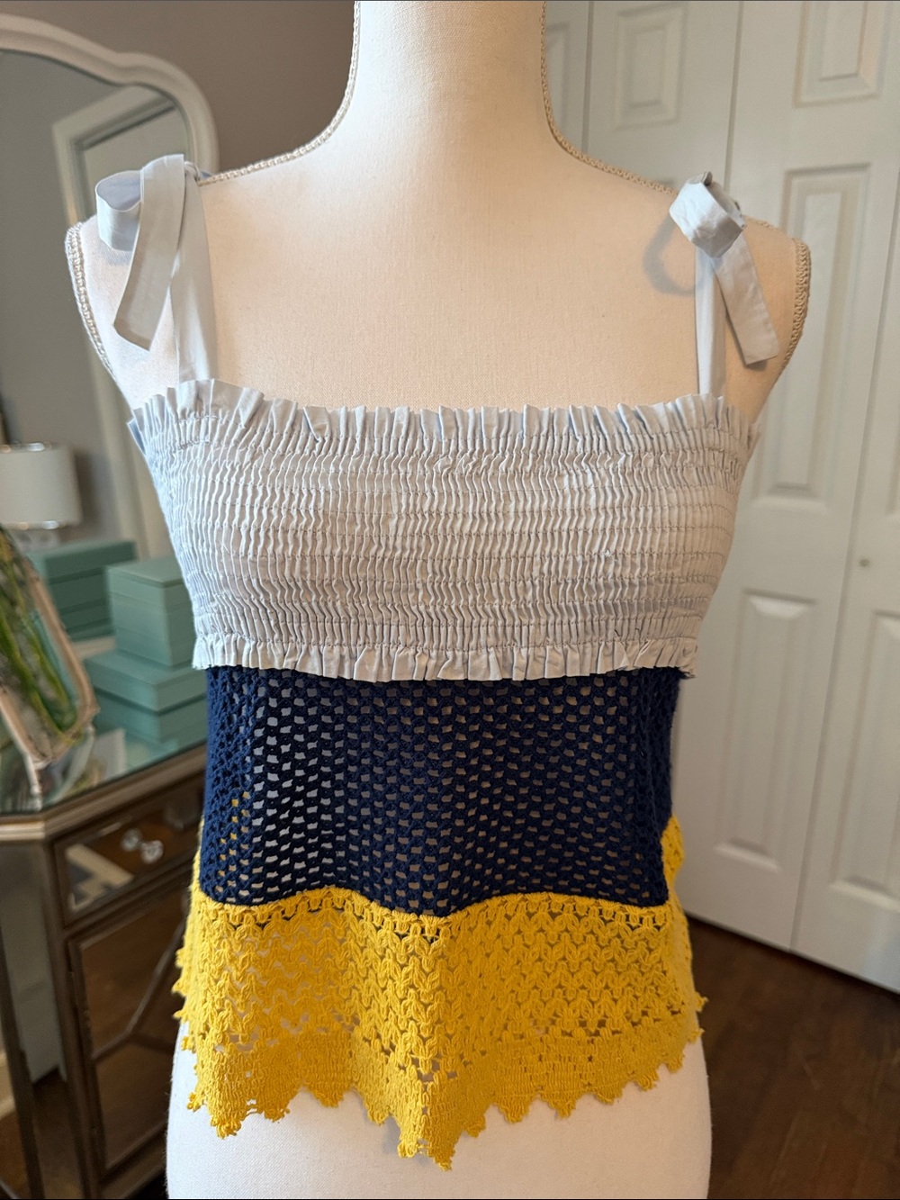 Zara Trafaluc Collection Tie-Shoulder Cropped Tank Top- Blue/Navy/Yellow Med ❤️